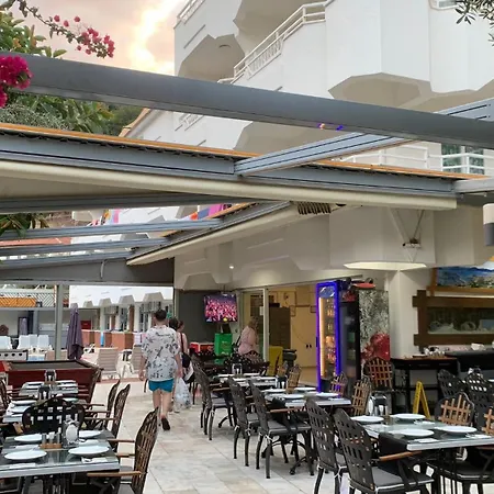 Aparthotel Sen 2*